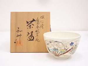 京焼　弘艸造　倣仁清扇面春秋草花茶碗